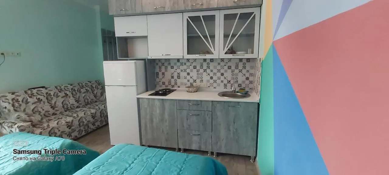 Студия Радуга У Моря Колхида Batumi Apartmán