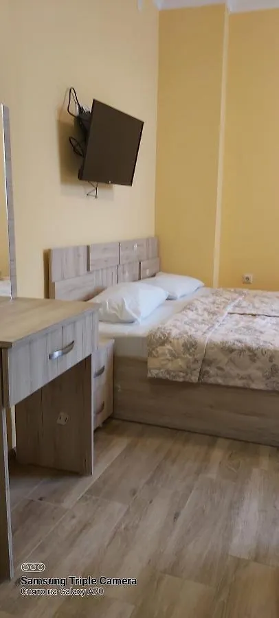 Студия Радуга У Моря Колхида Batumi Apartmán